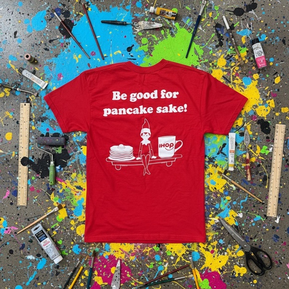 Gildan IHOP Elf On The Shelf Graphic Tee Red Regular - Picture 2 of 6